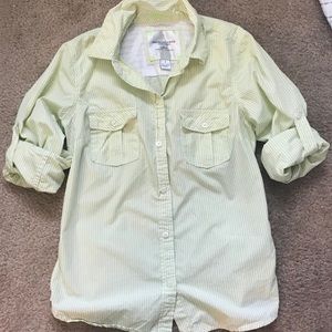 Girls size 2 dress shirt.
